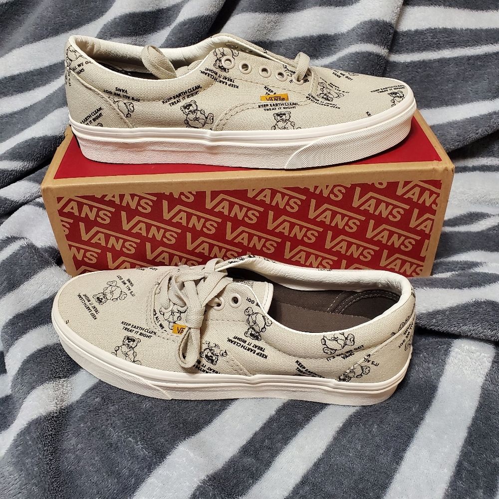 Lace Vans, women's 9